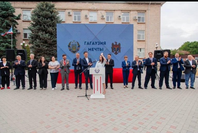 7 членов Исполкома Гагаузии, предложенных Шором, не сдали тест на знание гагаузского языка — что дальше?  