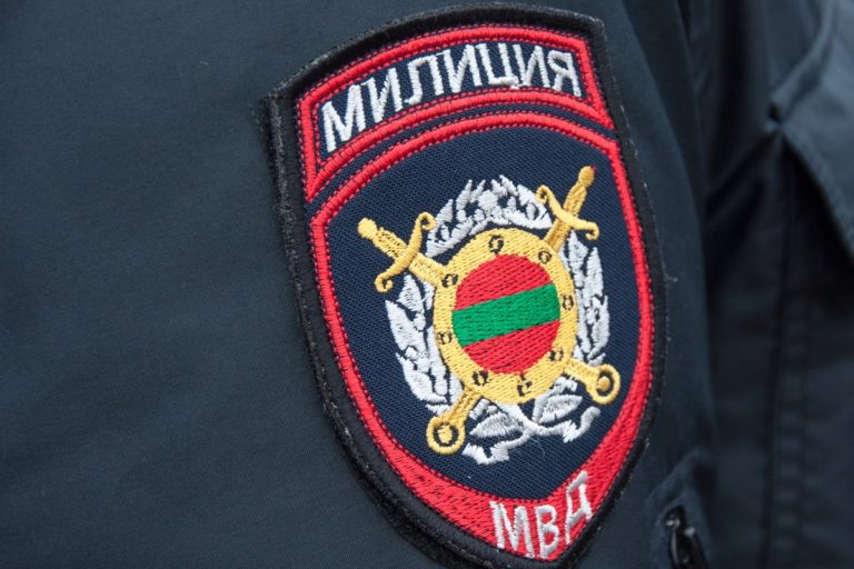 В Рыбнице подросток «минировал» все школы города, а потом монтировал видеоклипы об их эвакуации. Его задержали