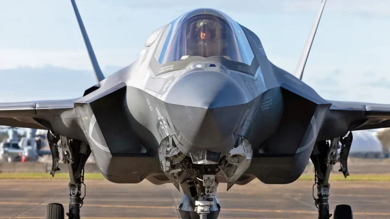Минобороны Румынии хочет купить 48 боевых самолёта F-35 — закупку на $6,5 млрд должен одобрить парламент