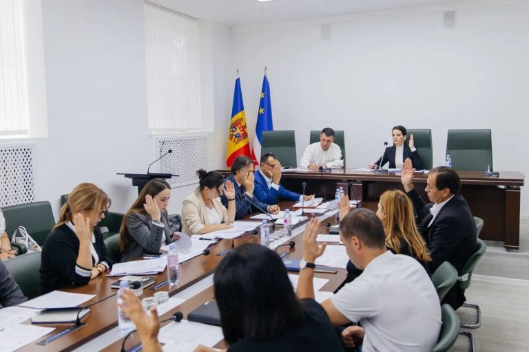 Исполком провёл первое заседание после утверждения нового состава