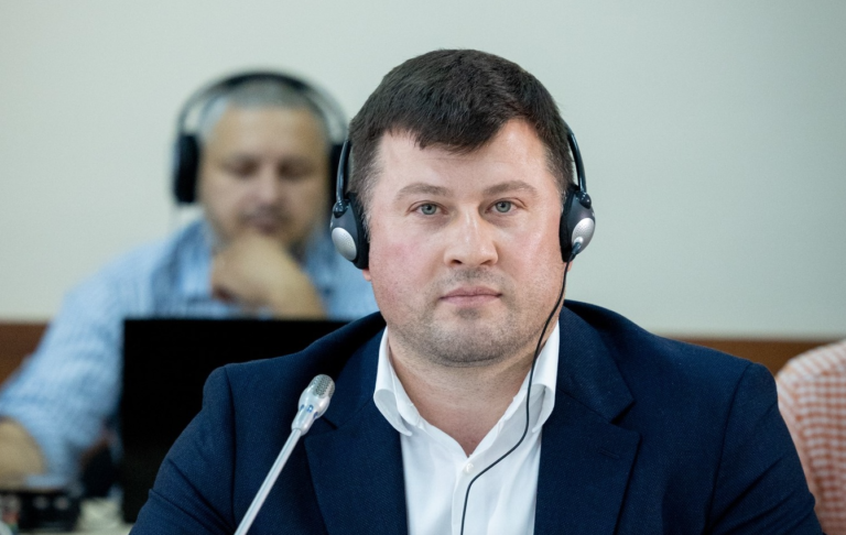 (ОБНОВЛЕНО) Член Высшего совета магистратуры готов уйти в отставку после того, как обнаружилось его уголовное дело