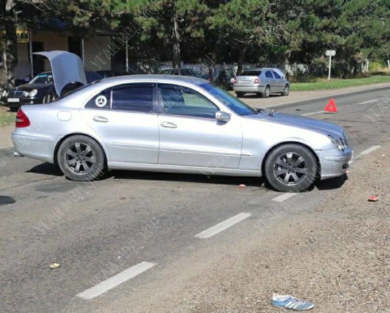 Под Тирасполем пешеход выбежал под колёса автомобиля и погиб