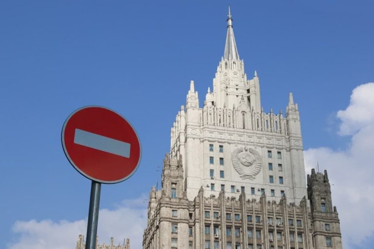МИД России вручил послу Молдовы ноту протеста из-за высылки Денисова и запретил въезд двум гражданам