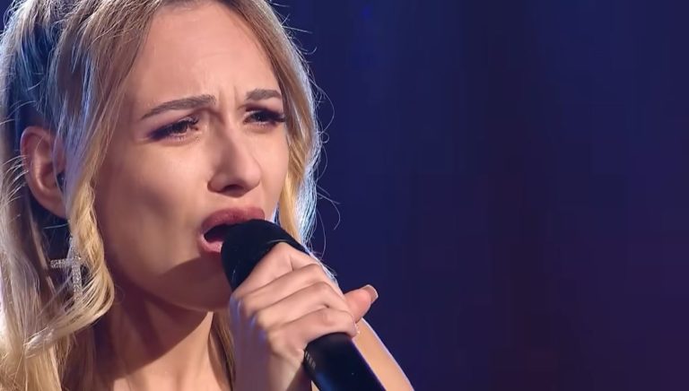 (ВИДЕО) Ещё одна певица из Молдовы покорила жюри конкурса ‎Vocea României