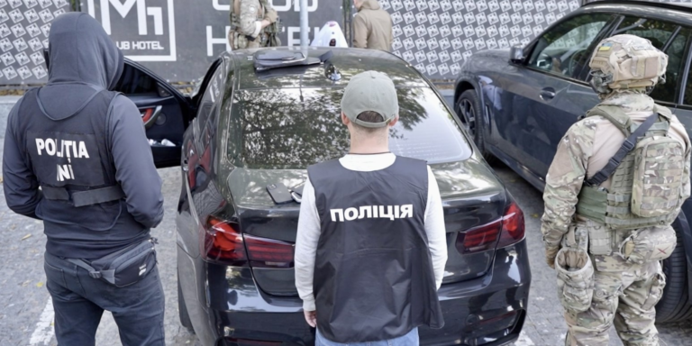 Заказал двойное убийство в Киеве: полицейские из Молдовы и Украины провели совместную операцию