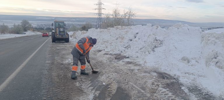 (ФОТО) Все национальные дороги расчистили, движение транспорта восстановлено