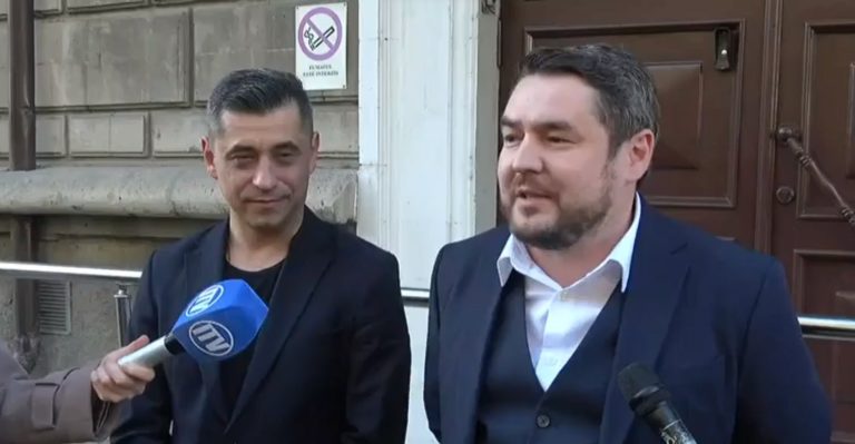 (ВИДЕО) Пресс-конференцию Лунгу и адвоката «Шанса» прервали выкриками «Шор — вор» и «Не продавайте страну России»