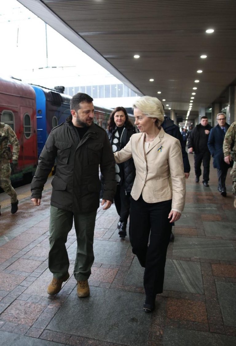 «Мы заставим Россию платить за агрессию» — глава Еврокомиссии Урсула фон дер Ляйен прибыла в Киев