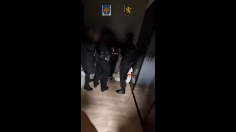 Трое выходцев из Гагаузии задержаны за шантаж на 1,2 млн долларов