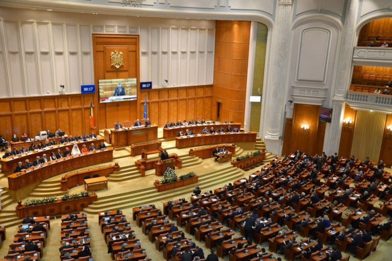 Парламент Румынии принял резолюцию о европейской перспективе Республики Молдова