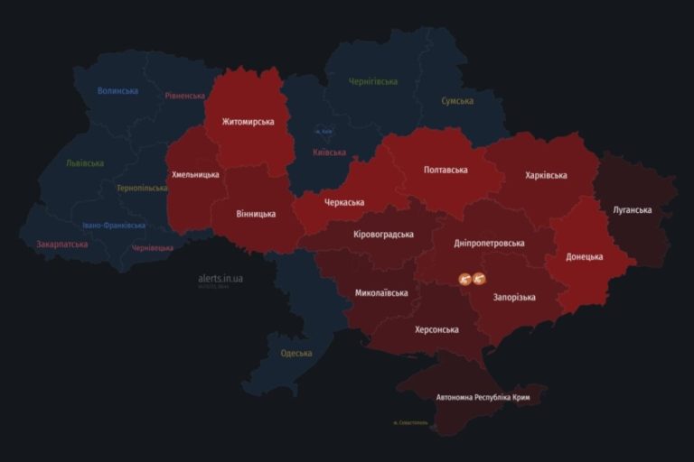 Ночью РФ атаковала Украину ракетой и дронами, часть из них летели в граничащую с Молдовой область