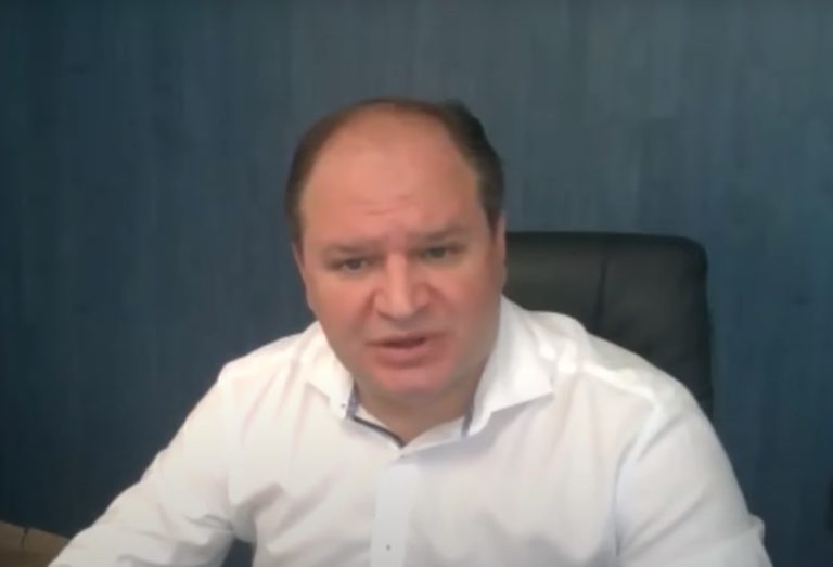 «Вы политические киллеры» — Ион Чебан выступил с нападками на СМИ