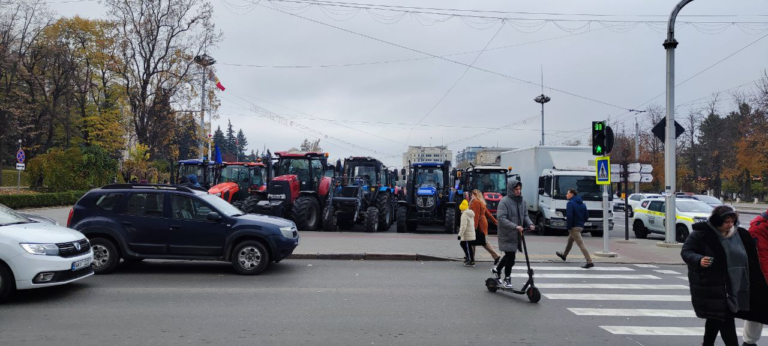 Не пришли к компромиссу. Фермеры возобновляют протест в центре Кишинева