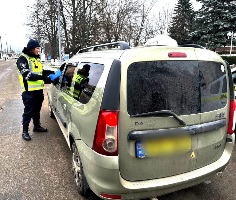 Полиция предупреждает водителей автобусов и такси о проверках