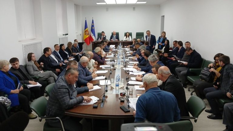 В ловушке Шора: гагаузские депутаты приостанавливают диалоговую площадку с парламентом Молдовы