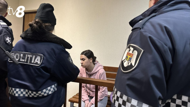 Cотруднице полиции, насмерть сбившей женщину в Сынжере, продлили арест