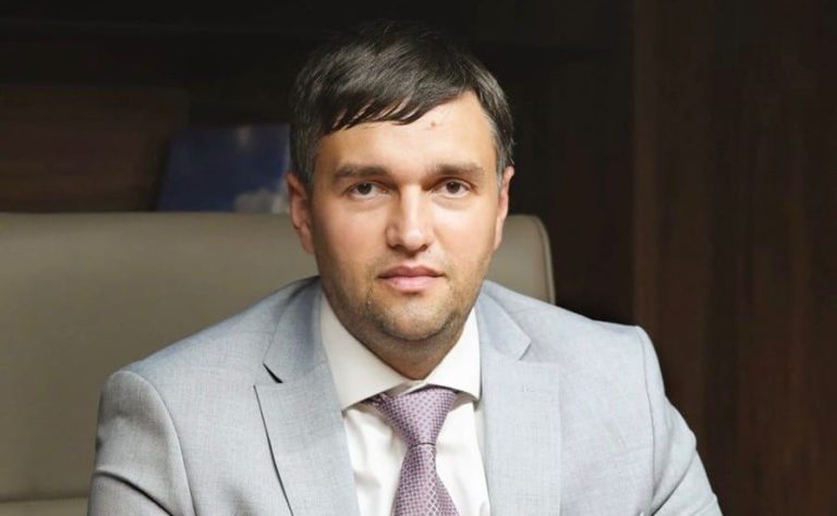 «90% времени уходит на бюрократию». Константин Возиян покидает пост администратора аэропорта Кишинёва