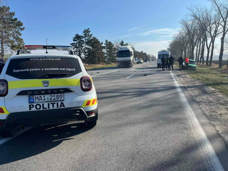 (ФОТО) В Сынжерее произошло смертельное ДТП с грузовиком