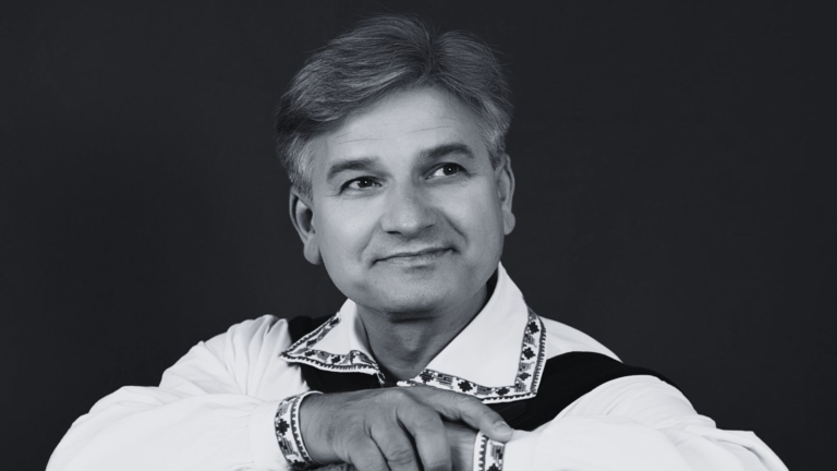 Умер молдавский дирижер и аккордеонист Михай Амихалакиоае