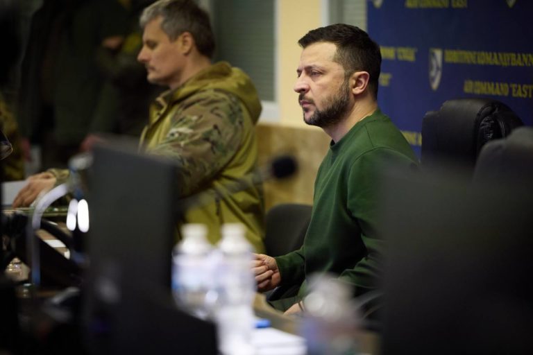 Зеленский посетил передовые позиции ВСУ в Запорожской области