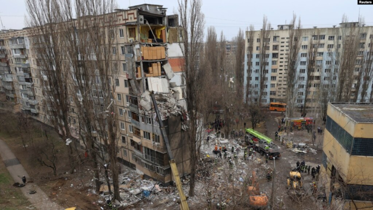 В Одессе под завалами жилого дома нашли тела ещё двух погибших детей