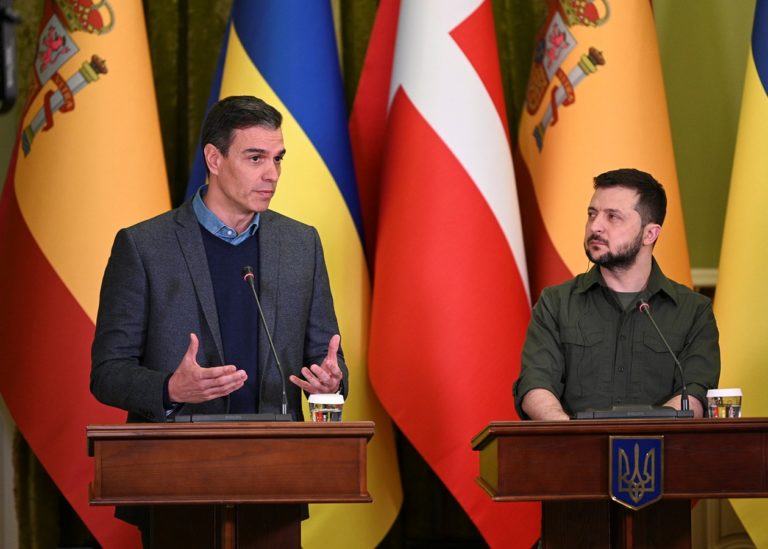 Испания передаст Украине оружие на 1 млрд евро, СМИ: речь о ракетах для Patriot и танках Leopard (Обновлено)
