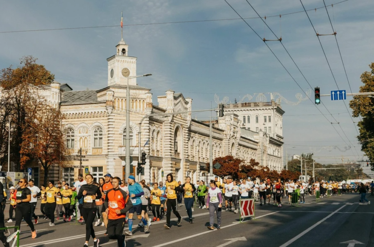 В воскресенье центральную улицу Кишинева перекроют для проведения «полумарафона юристов»