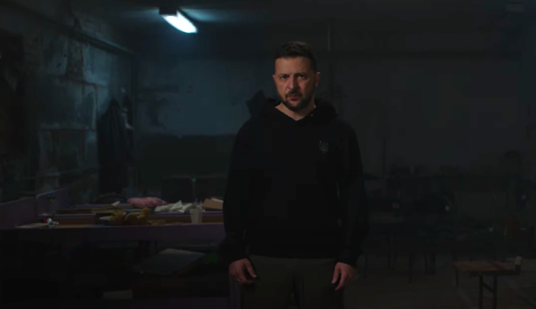Зеленский в День победы над нацизмом: «Зло возродилось. Имя ему — российский фашизм. Сокращённо — РФ»