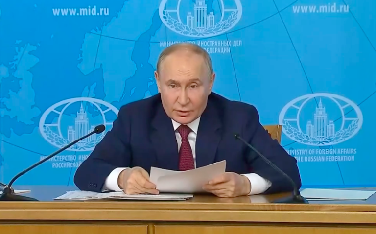 Путин назвал условия прекращения войны в Украине