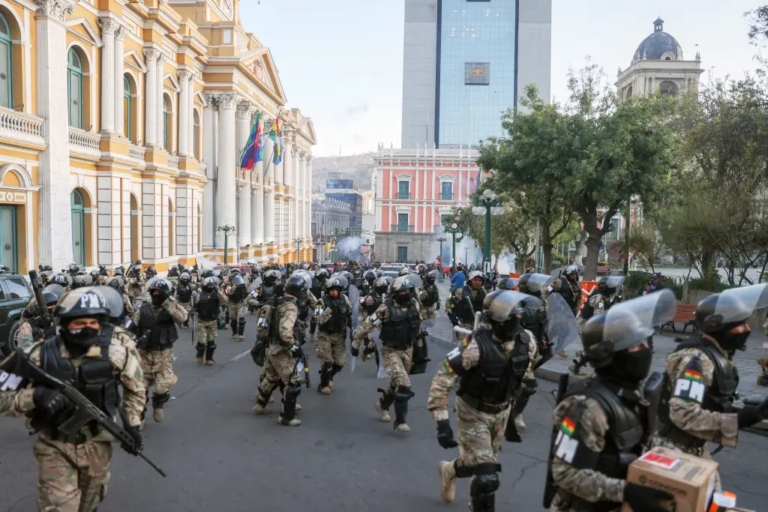 В Боливии военные совершили неудачную попытку госпереворота