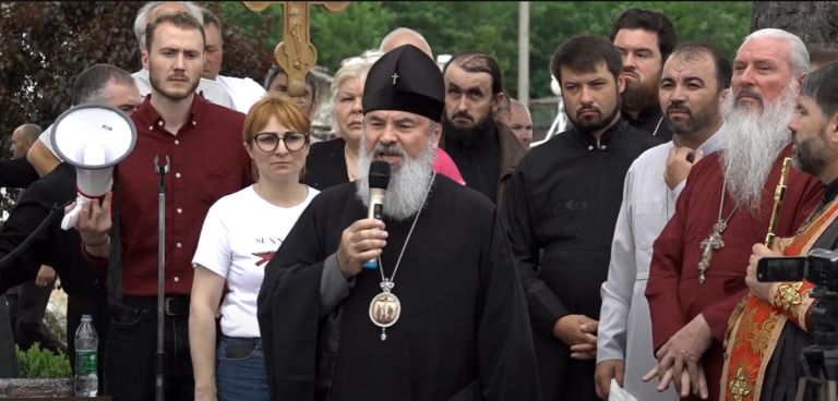 (ВИДЕО) Епископ Маркелл назначил в Рэуцеле священника в церковь, вышедшую из Молдавской митрополии