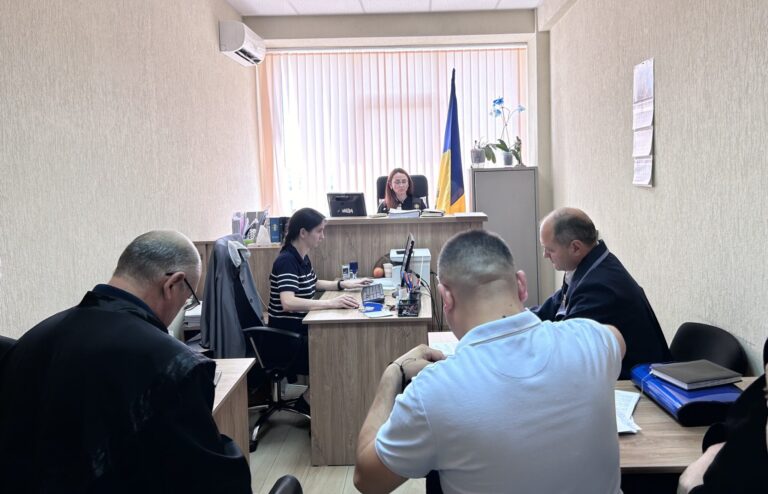 Дело о взятке в 200 тысяч евро прокурорам Тифою и Климу: стороны обвиняют друг друг в шантаже