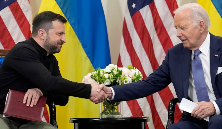 «В этой войне победит независимый народ Украины» — Джо Байден в разговоре с Зеленским