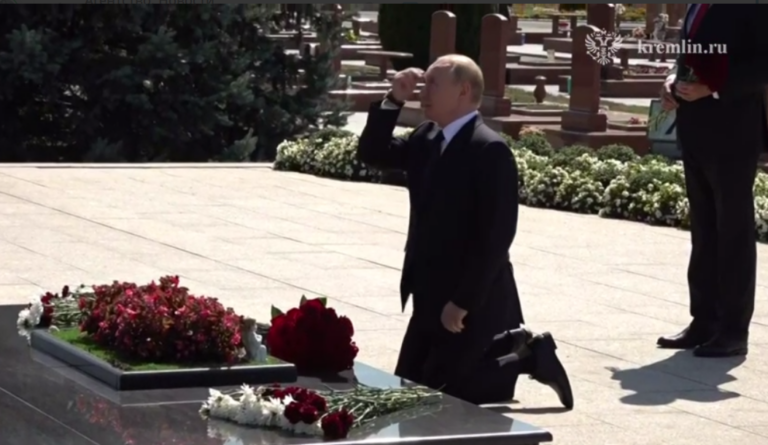 Путин приехал в Беслан впервые за 16 лет, «Голос Беслана»: «Может, решил покаяться»