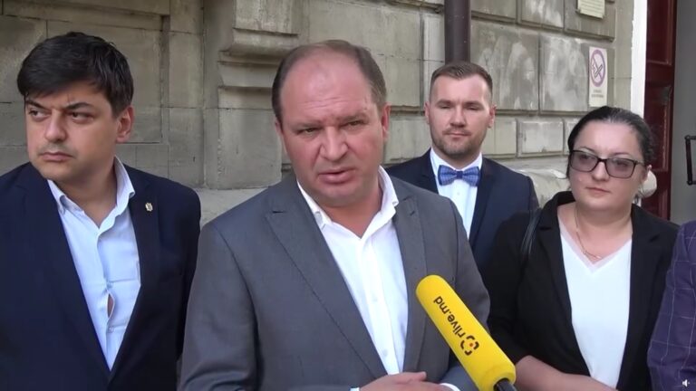 Партия Иона Чебана подала заявку в ЦИК для участия в референдуме