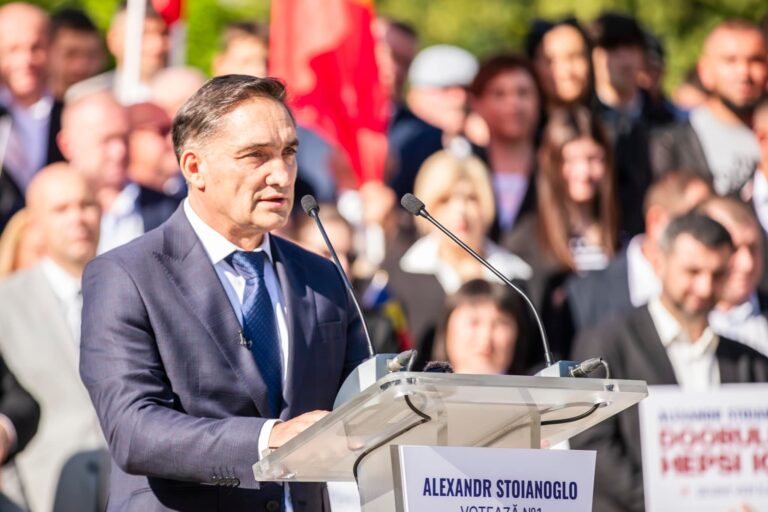 «Я — гагауз». Кандидат ПСРМ на президентских выборах Александр Стояногло официально начал предвыборную кампанию