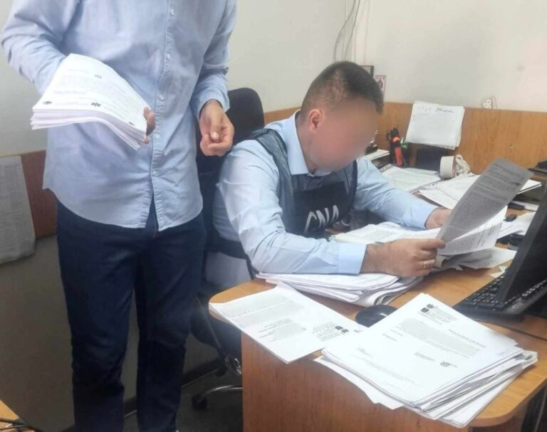 В Кишиневе прошли обыски по делу о коррупции, связанном со строительной компанией и чиновниками мэрии