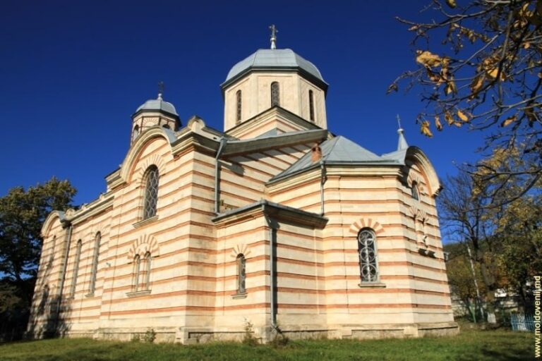 Майя Санду пожертвует премию за демократию в размере 25 000 евро на реконструкцию церкви