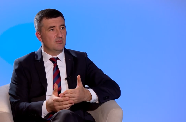 Веттинг бьёт по делу о краже миллиарда — генпрокурор Мунтяну