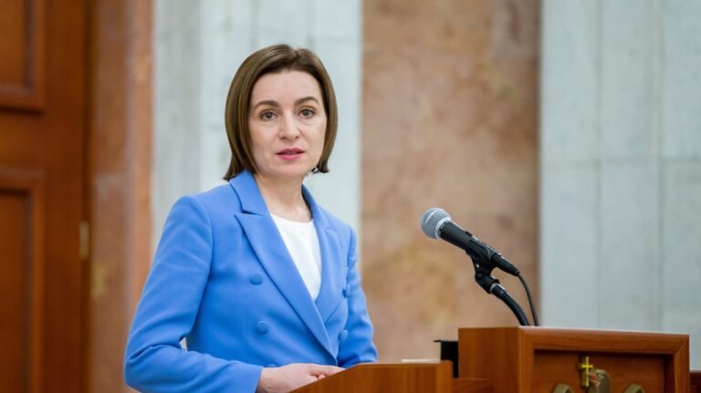 Накануне выборов запустили фейк о здоровье Майи Санду
