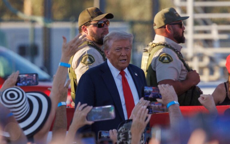 Вооружённого мужчину арестовали рядом с предвыборным митингом Трампа в Калифорнии