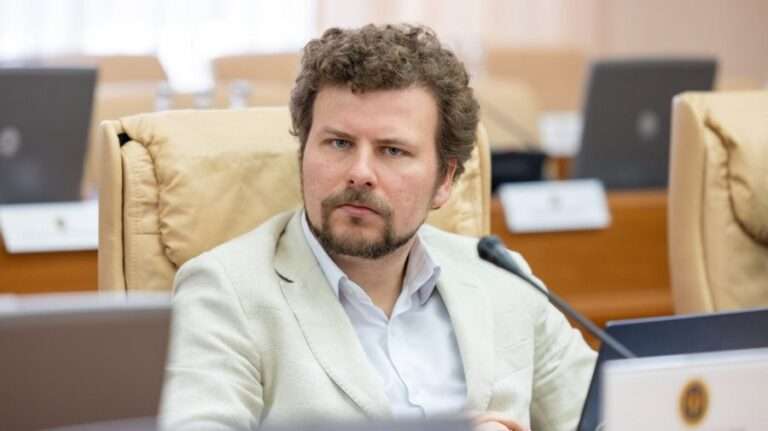 Все зарплаты педагогам будут выплачены — Дан Перчун ответил Иону Чебану