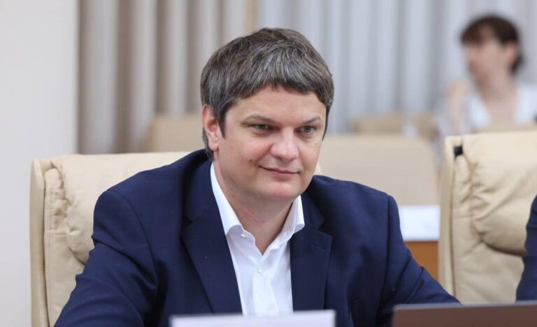 Андрей Спыну уходит из правительства и партии PAS