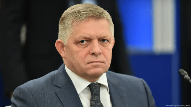 Фицо пригрозил Украине прекратить поставки электричества