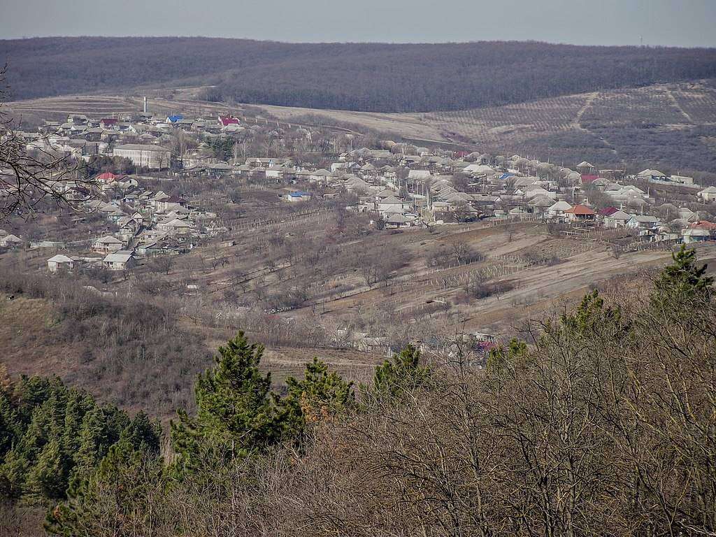 Село Фундул-Галбеней