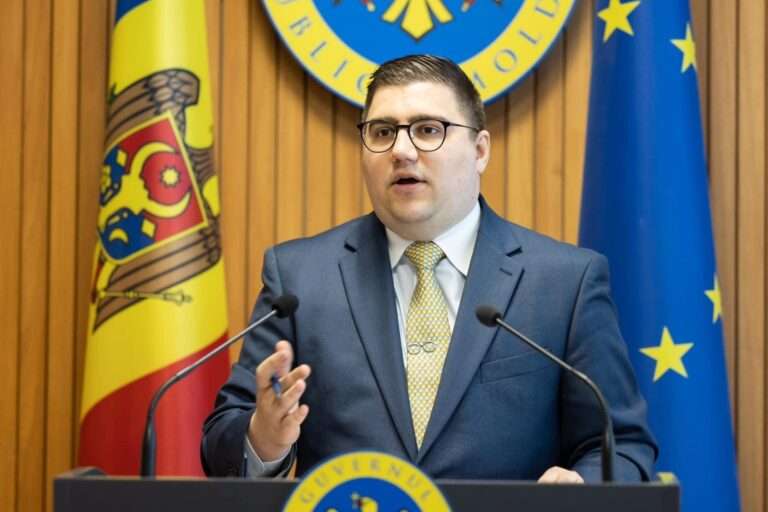 пресс-секретарь правительства Даниел Водэ