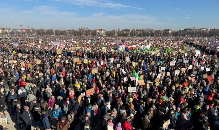 В Мюнхене 250 тысяч человек протестовали против ультраправых