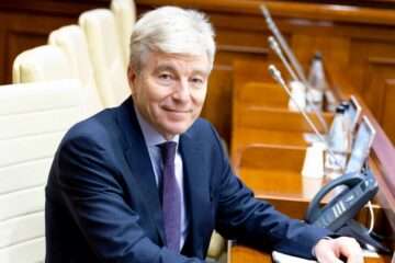 Евгений Карпов