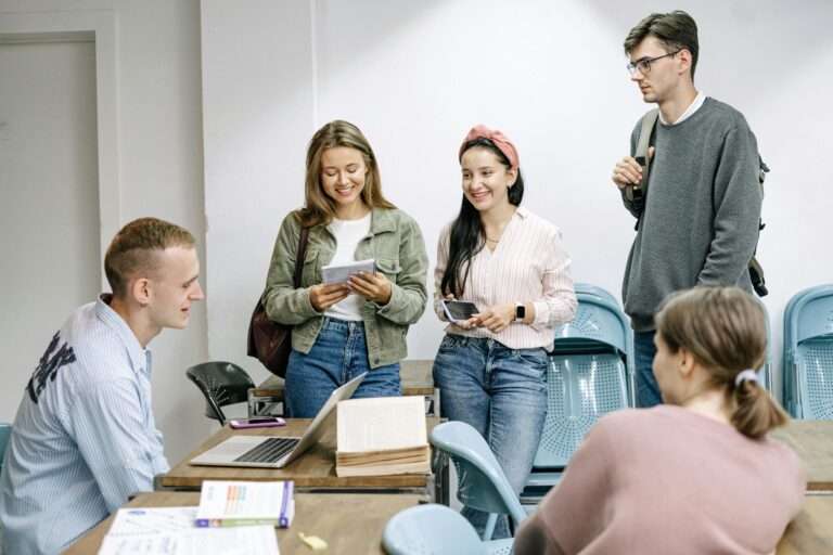 Должен ли студент, который учится за рубежом, покупать медполис в Молдове?