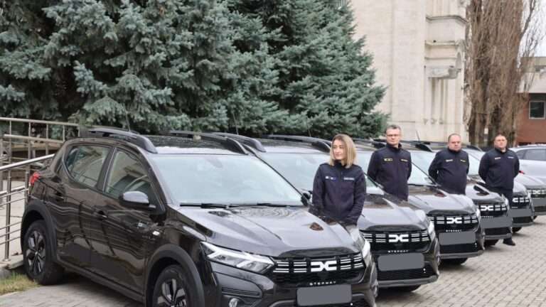Автомобили